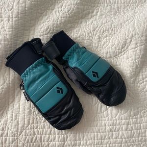 Black diamond spark mittens